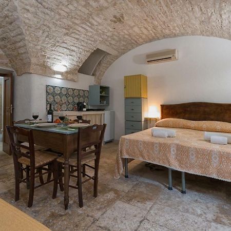 Casa Villani Guest House Ostuni Exterior photo